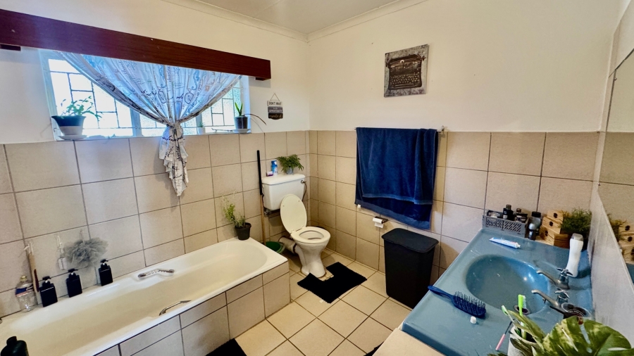 11 Bedroom Property for Sale in Die Bult North West